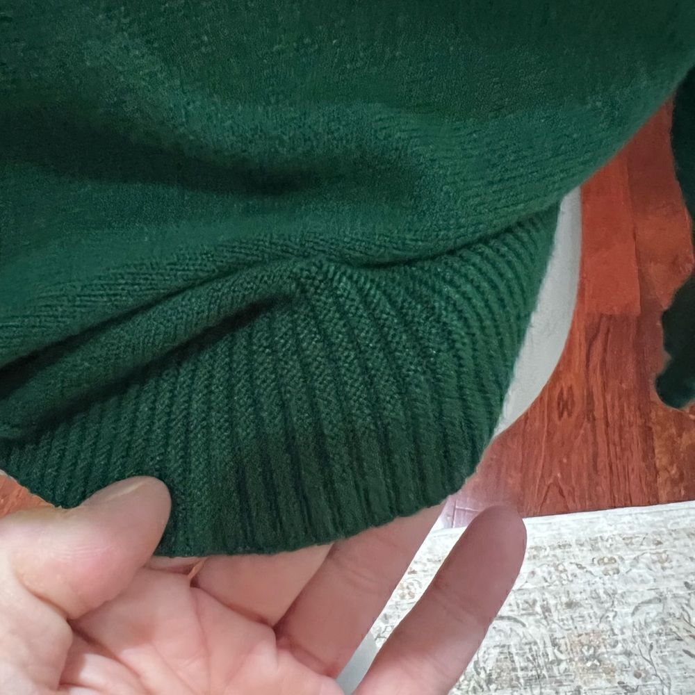 Emerald sweater   - Picture 6 of 6